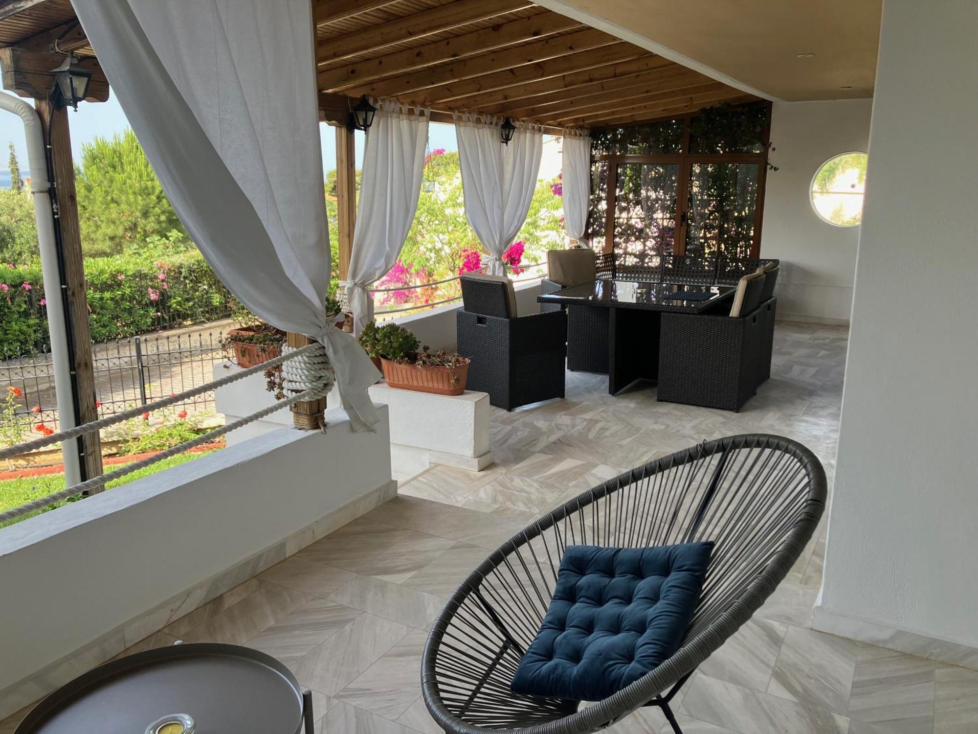 Beautiful beach house Gerakini Exterior foto